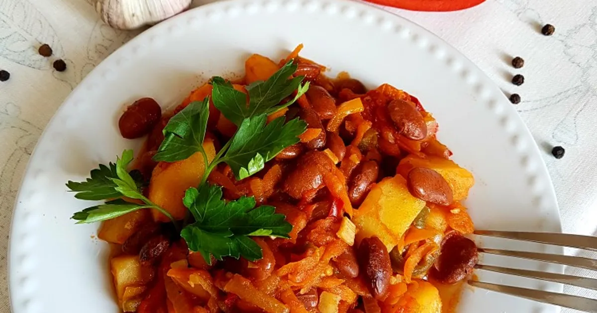 Овощное рагу с фасолью